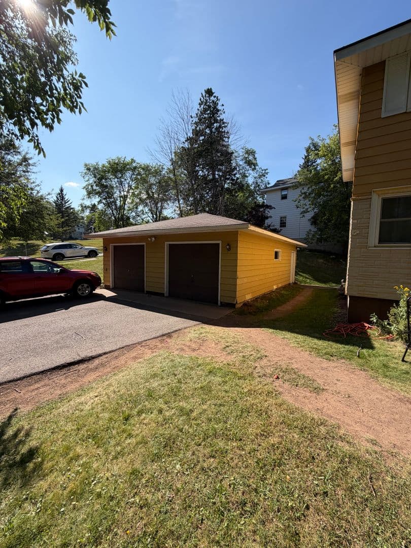 Duluth Apartment: 605 - 607 Leicester Ave