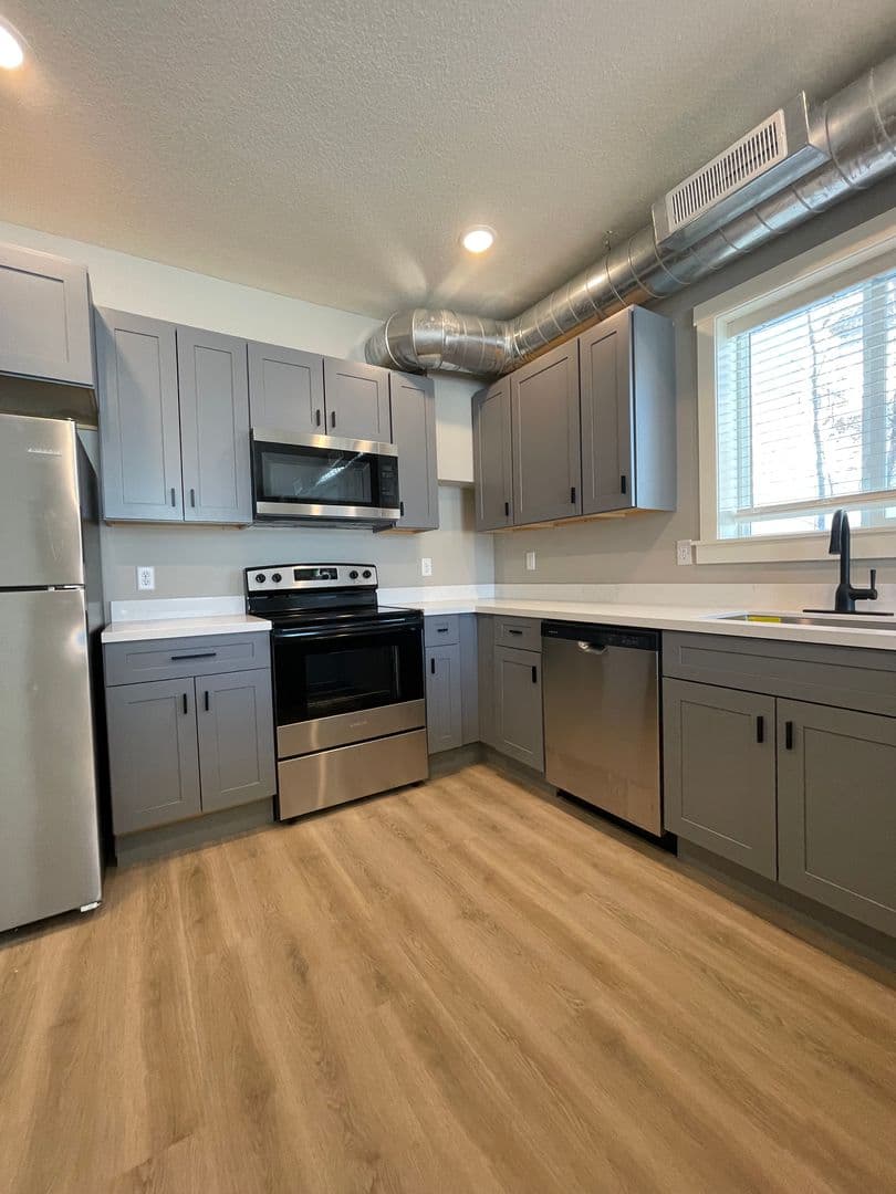 Duluth Apartment: 417-419 N 2nd Ave E