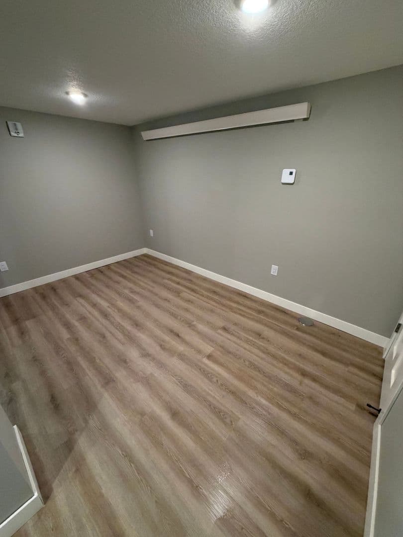 Duluth Apartment: 627 E 4th Street