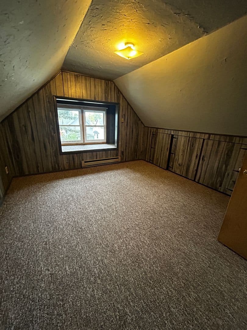 Superior Apartment: 1209 N 16th St