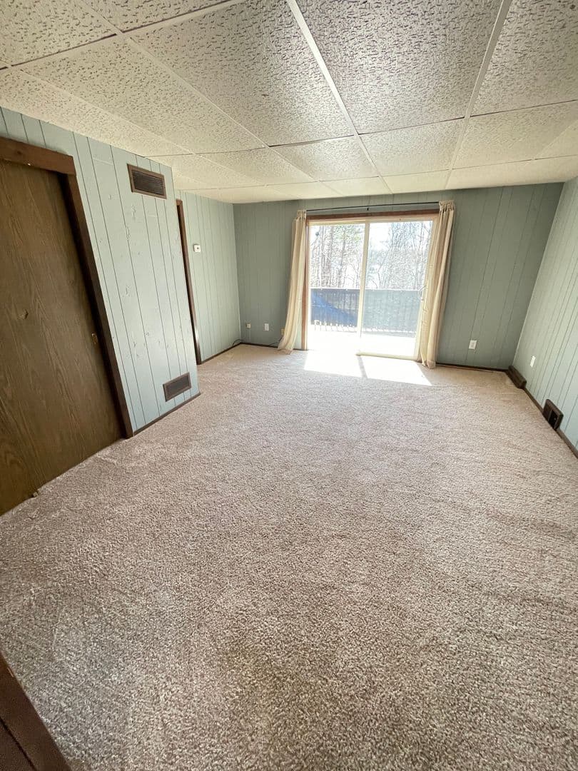 Duluth Apartment: 5886 N Pike Lake Rd