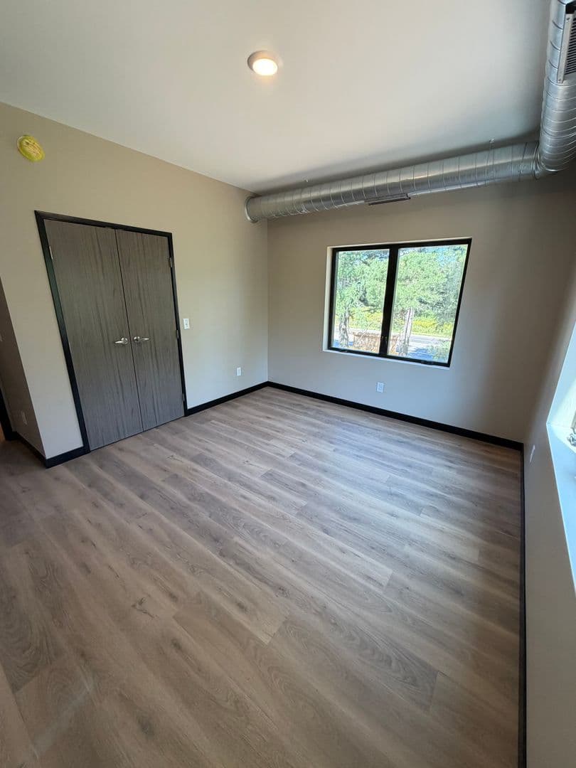 Duluth Apartment: 4898 Stavanger Rd