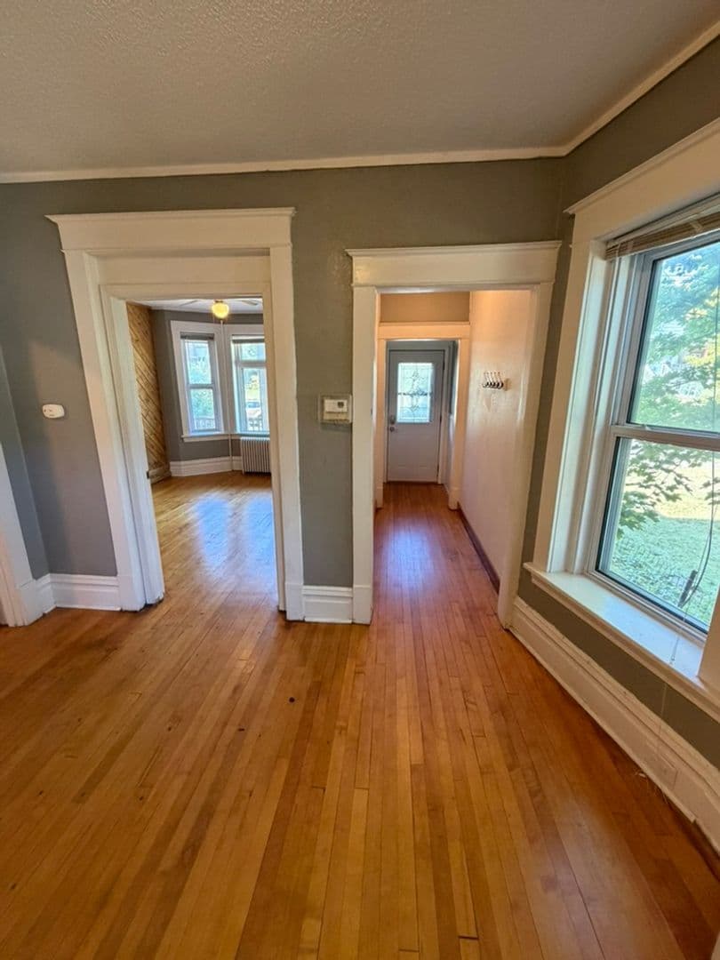 Duluth Apartment: 918 - 922 E 5th St