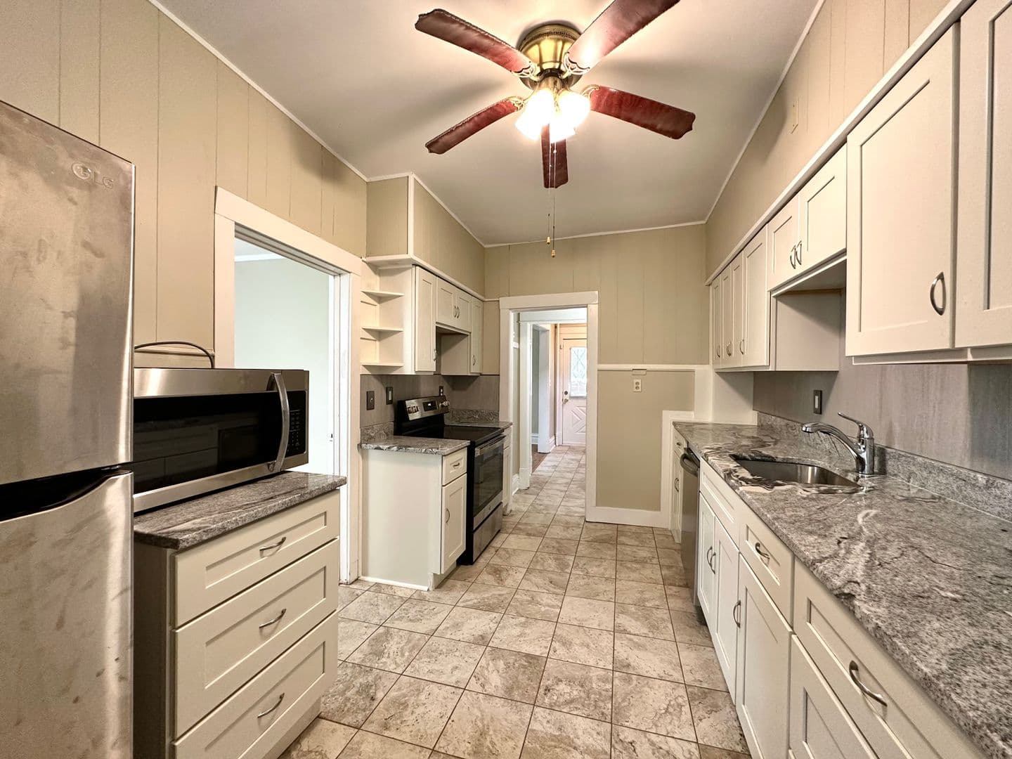 Duluth Apartment: 622 E 8th St