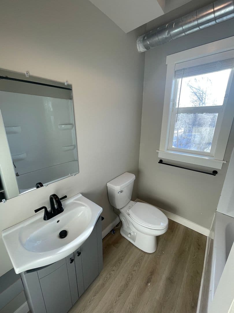 Duluth Apartment: 417-419 N 2nd Ave E