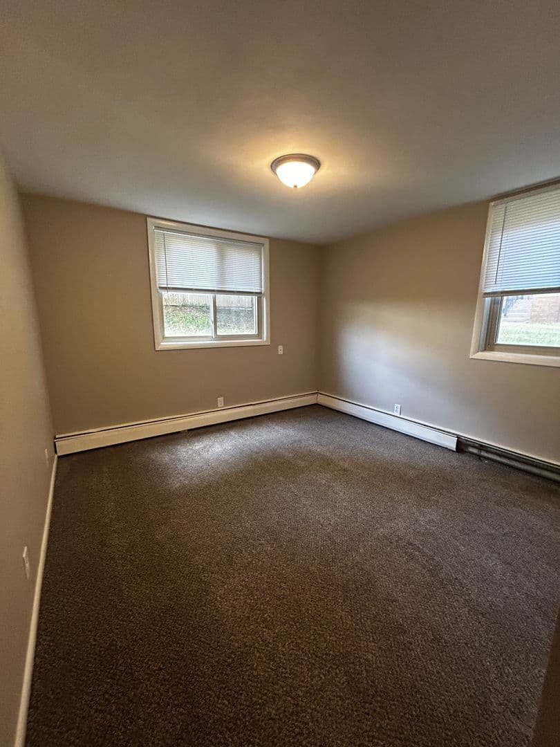 Duluth Apartment: 1807 E 3rd St