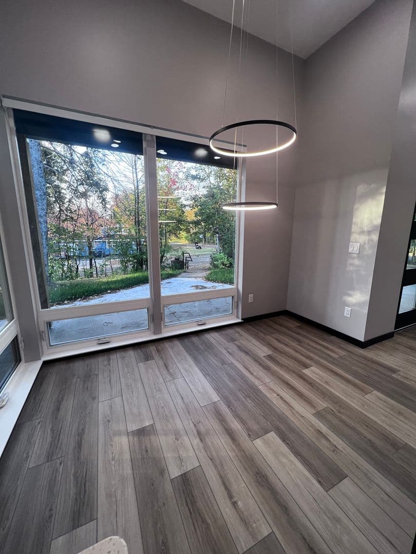 Duluth Apartment: 4005 Robinson Street