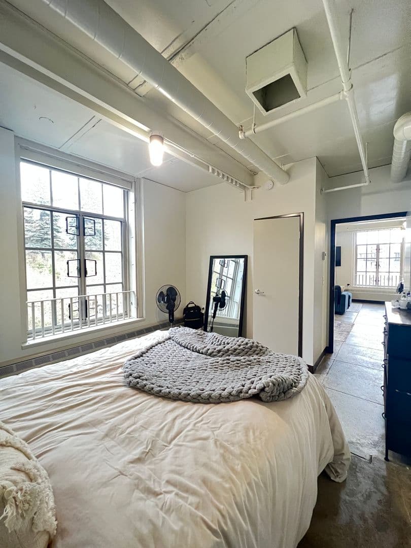 Duluth Apartment: 521 W 2nd Street