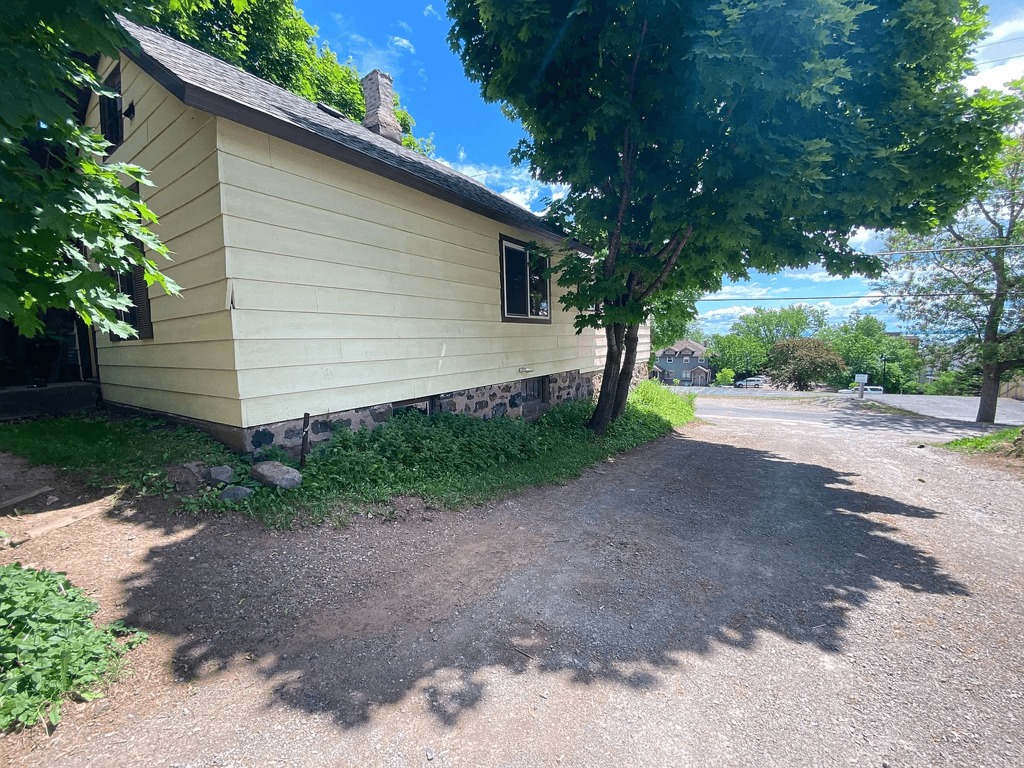 Duluth Apartment: 918 - 922 E 5th St