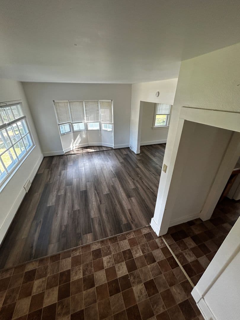 Duluth Apartment: 102 - 104 Morley Pkwy