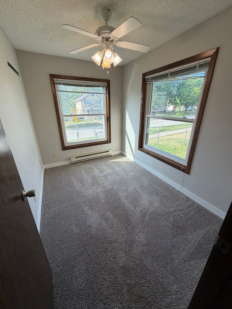 Duluth Apartment: 4729 McCulloch St