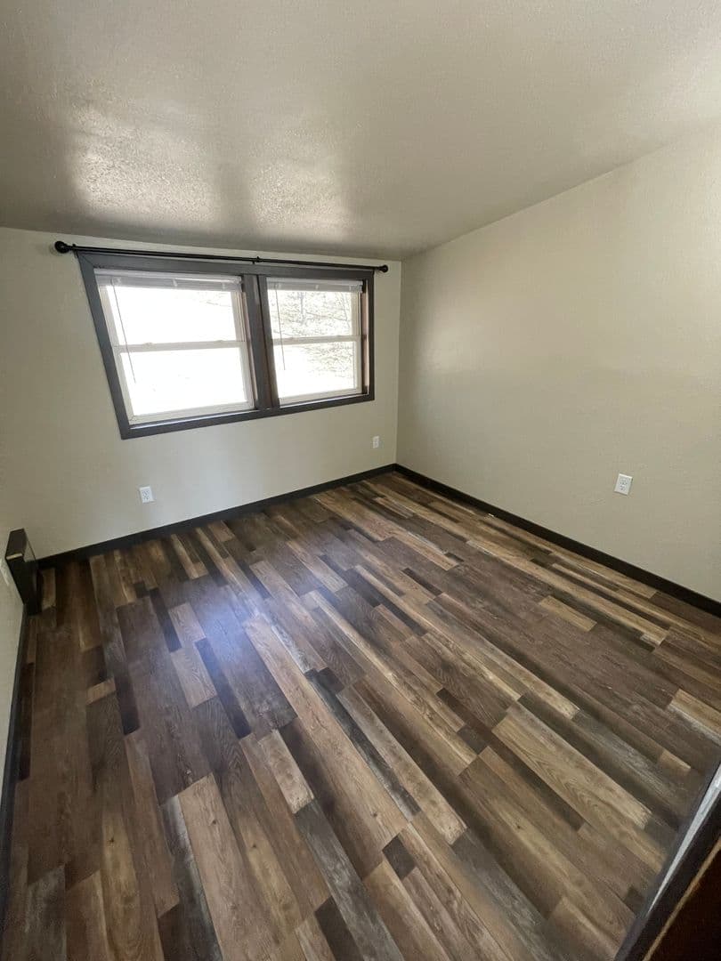 Duluth Apartment: 5886 N Pike Lake Rd