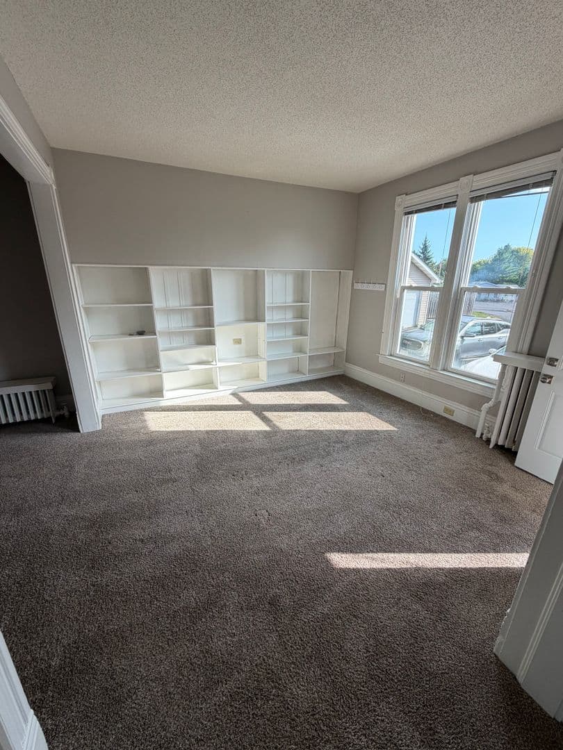 Duluth Apartment: 4729 McCulloch St