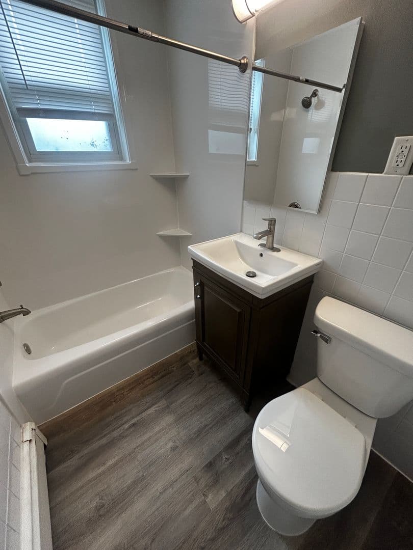 Duluth Apartment: 1807 E 3rd St