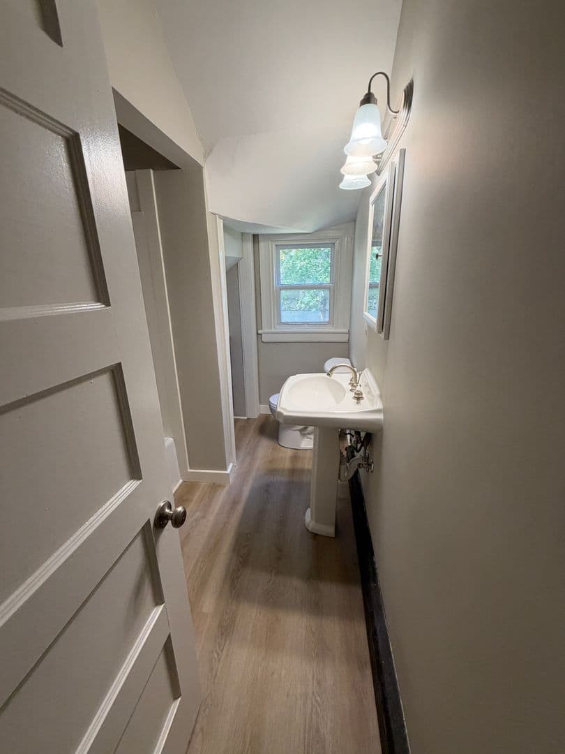 Duluth Apartment: 1531 Jefferson St