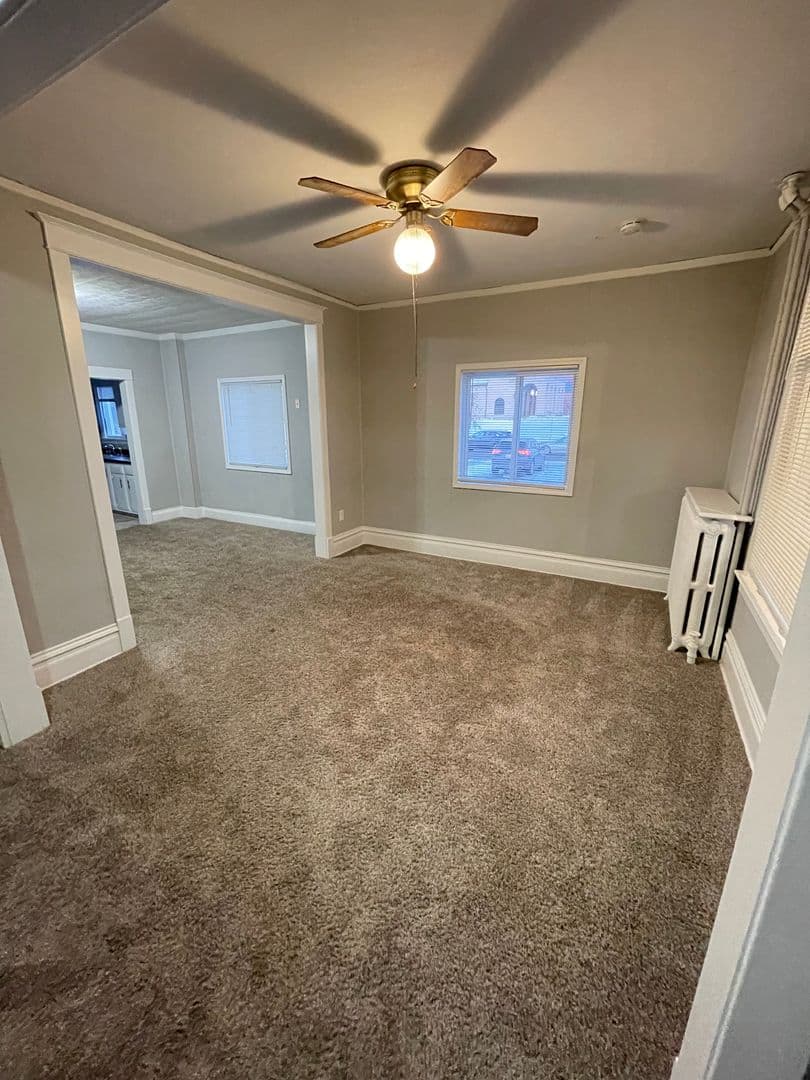 Superior House: 1205 Belknap St