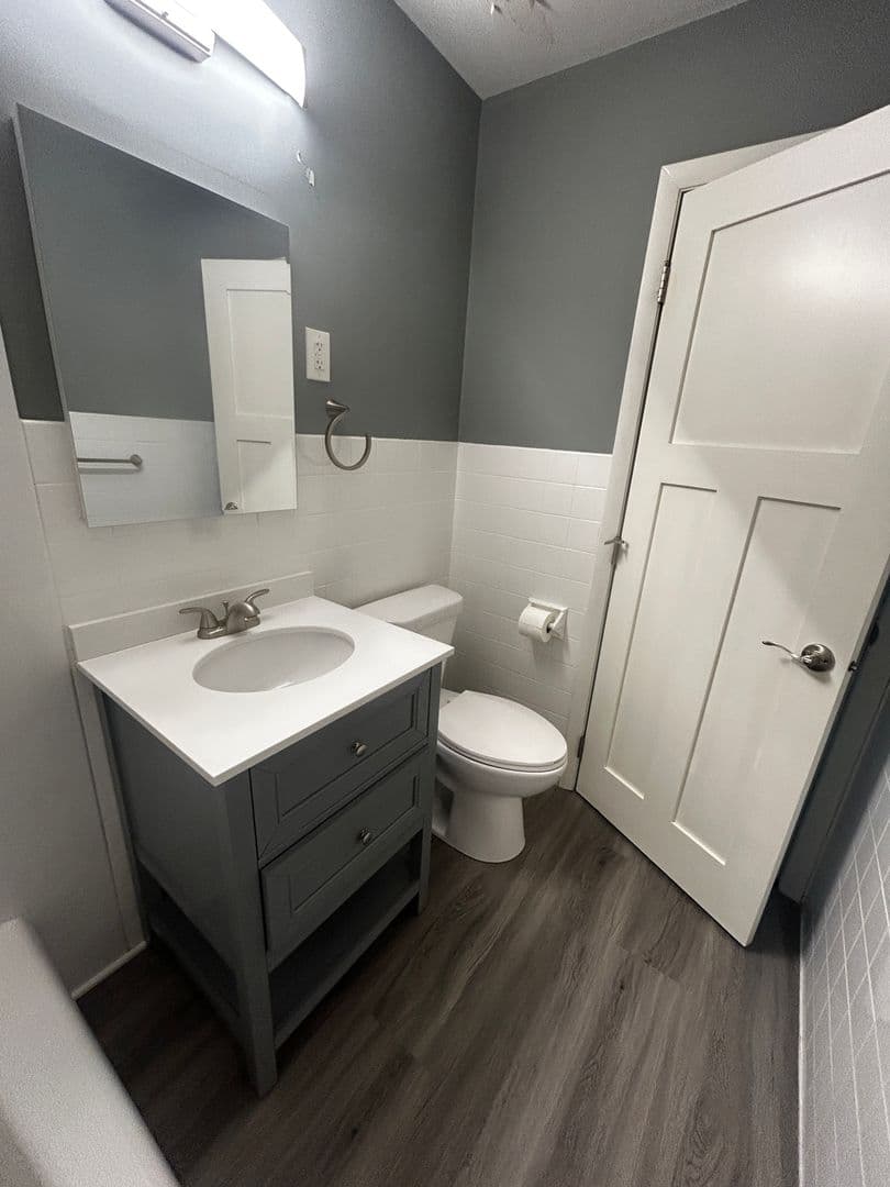Duluth Apartment: 1807 E 3rd St