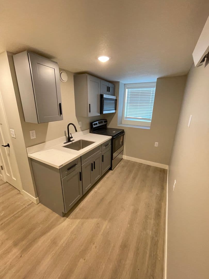 Duluth Apartment: 417-419 N 2nd Ave E
