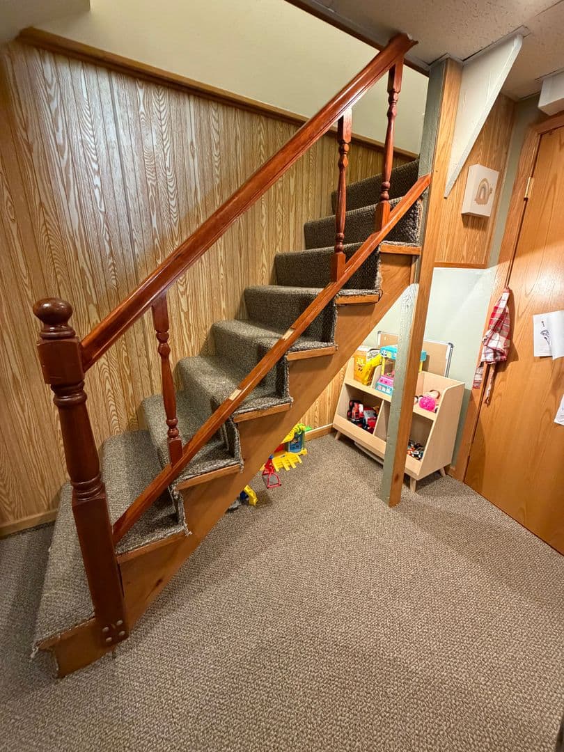 Duluth Apartment: 605 - 607 Leicester Ave
