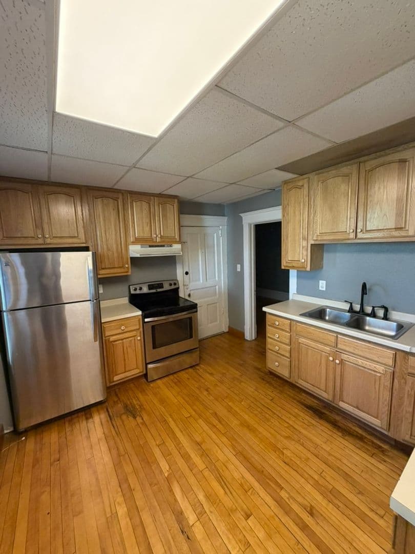 Duluth Apartment: 918 - 922 E 5th St