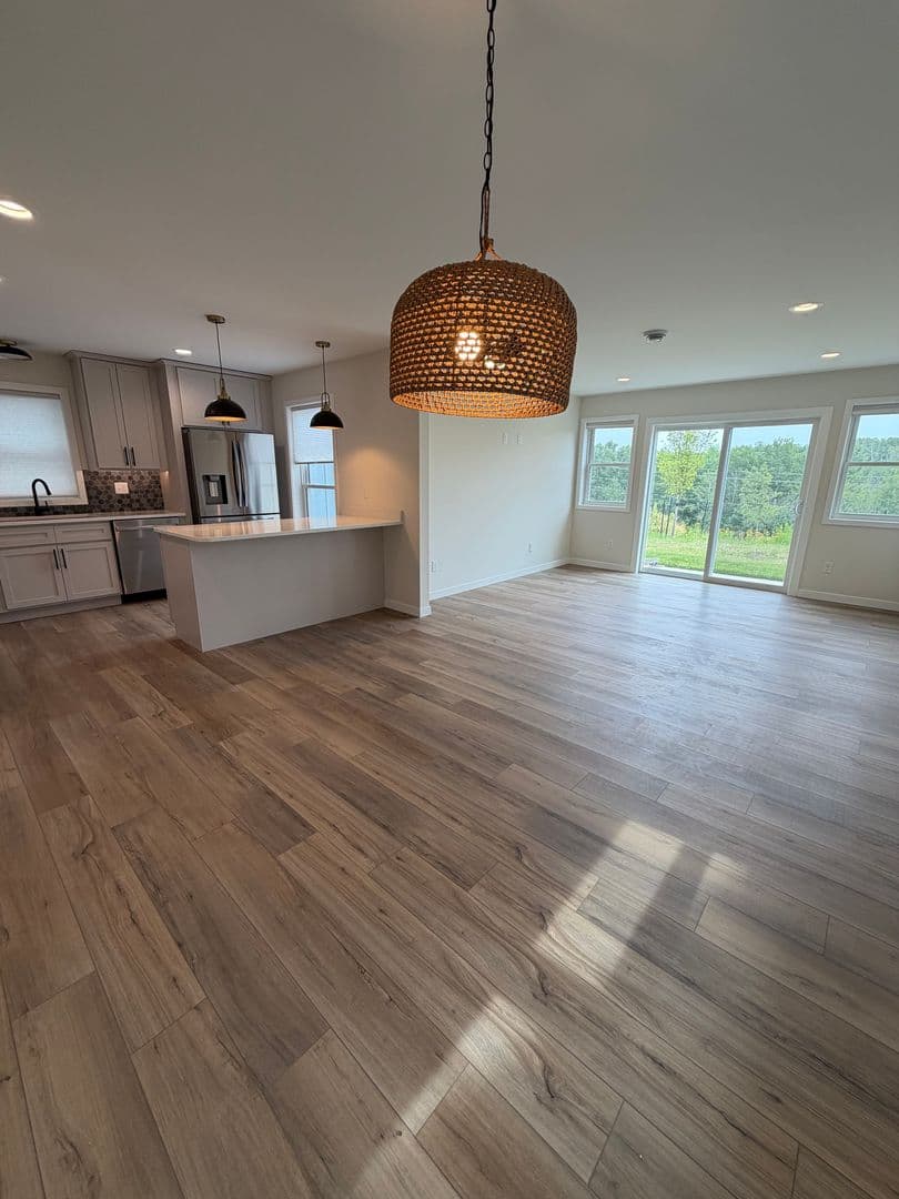 Duluth House: 2104 Cottage Hill
