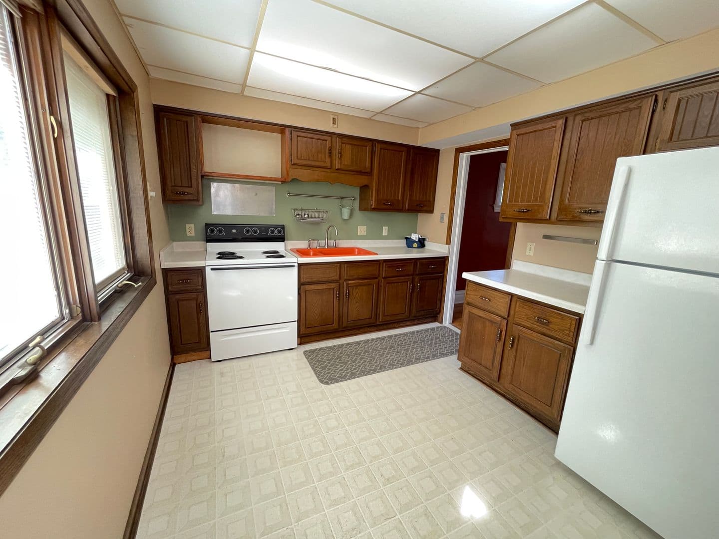 Duluth House: 226 W Kent Road