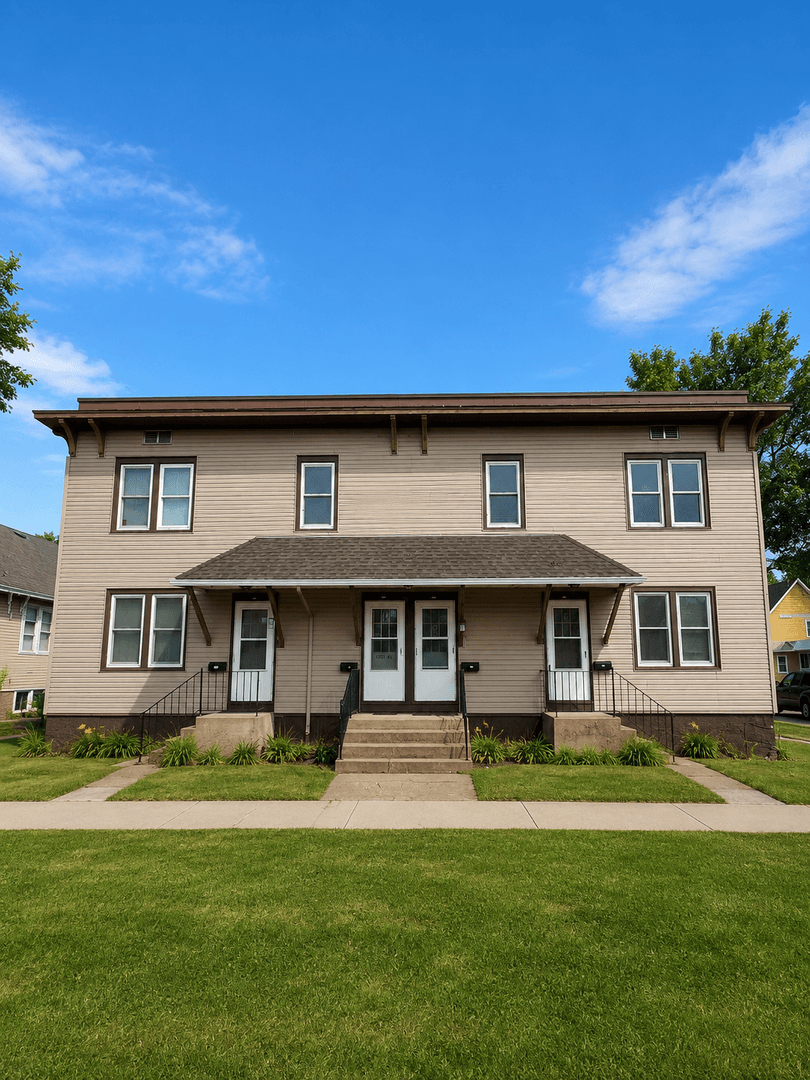 Superior Apartment: 1701-1703 N 22nd St