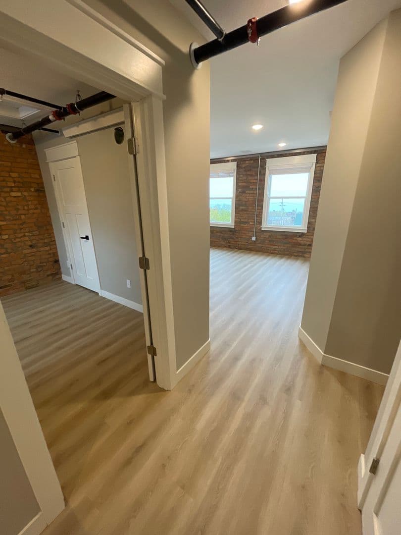 Duluth Apartment: 627 E 4th Street