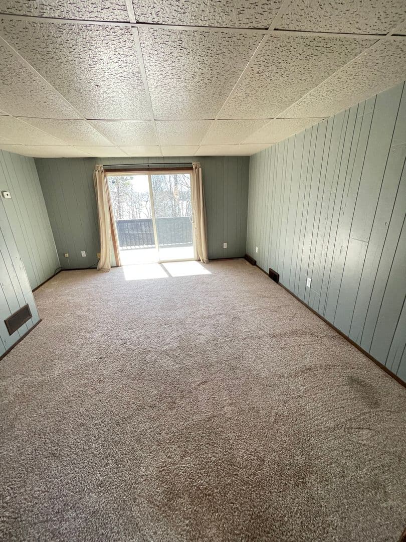 Duluth Apartment: 5886 N Pike Lake Rd