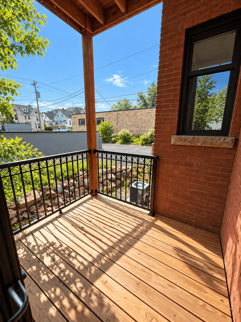 Duluth Apartment: 1509 E Superior Street