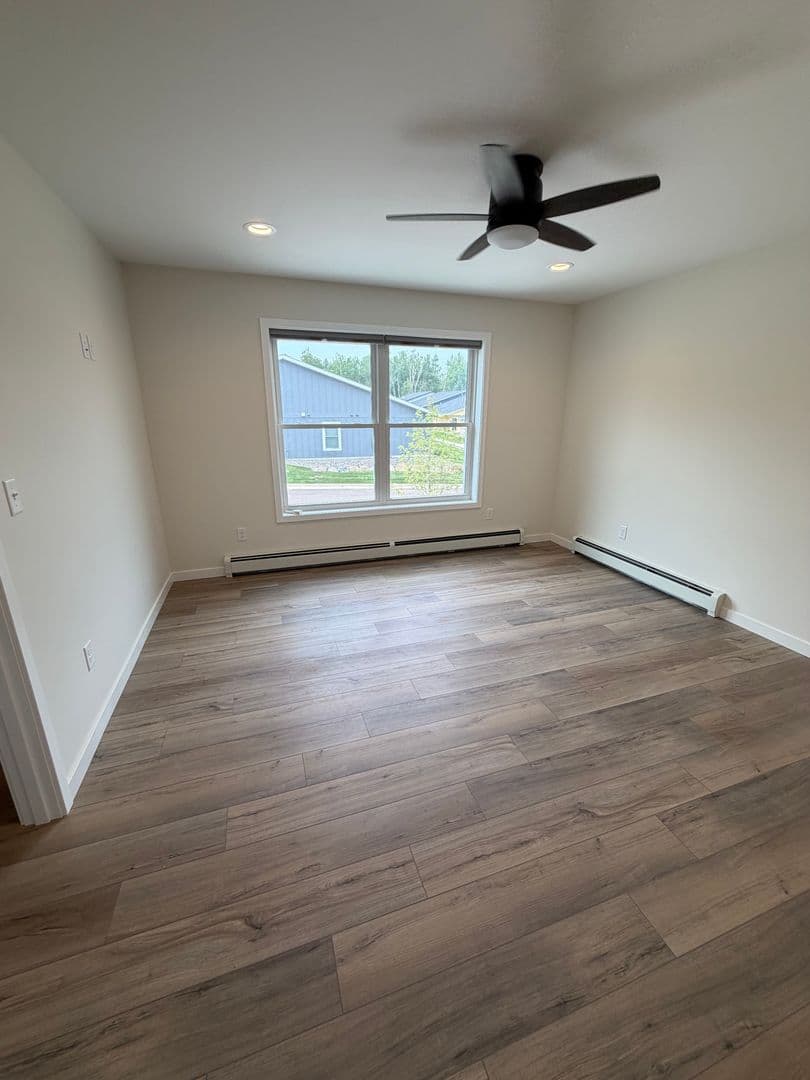 Duluth House: 2104 Cottage Hill
