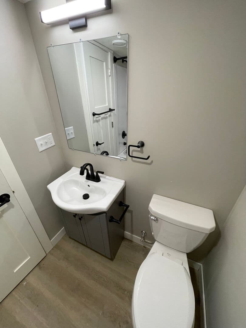 Duluth Apartment: 417-419 N 2nd Ave E