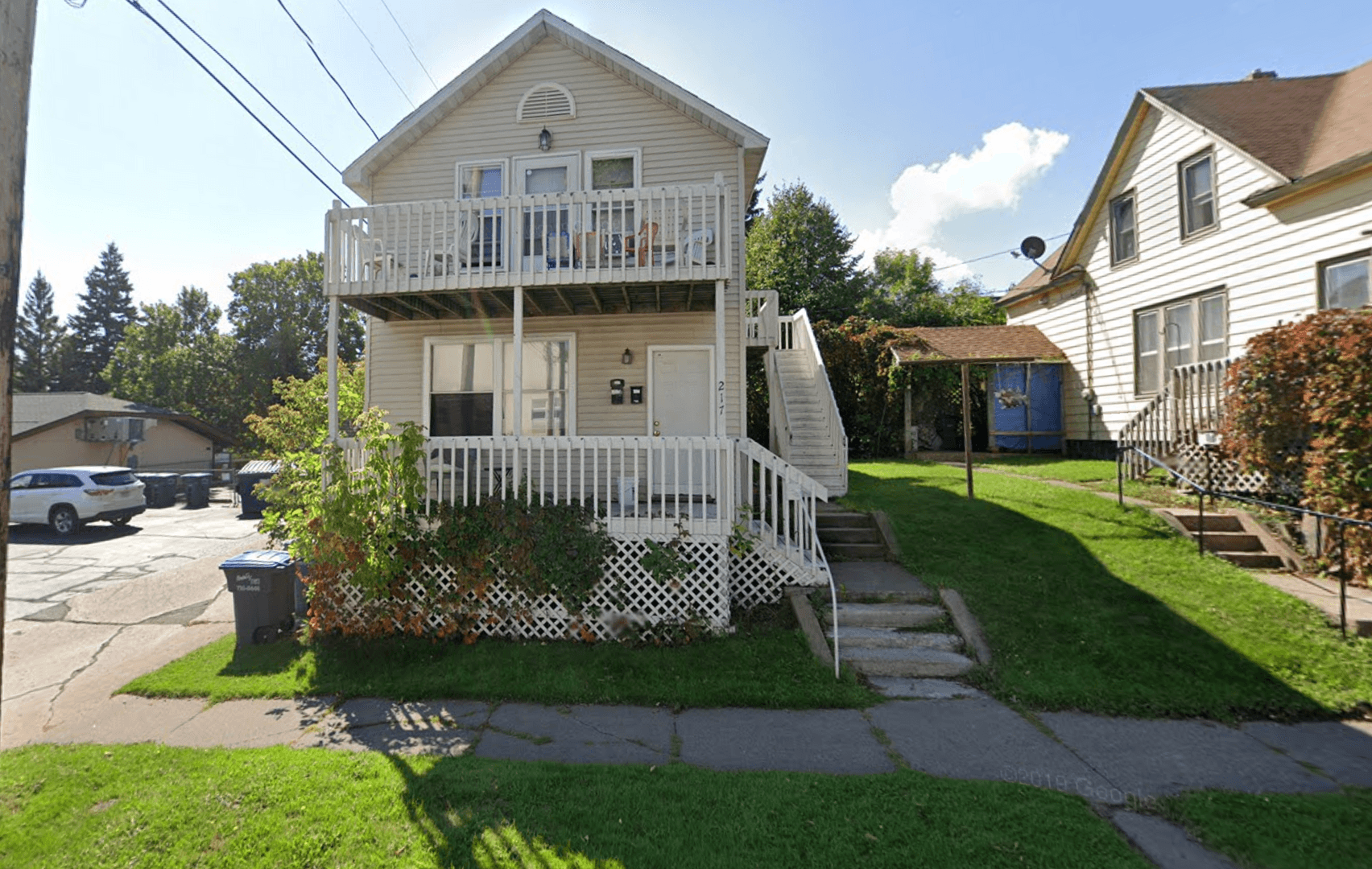 Duluth Apartment: 217 N 25th Ave W