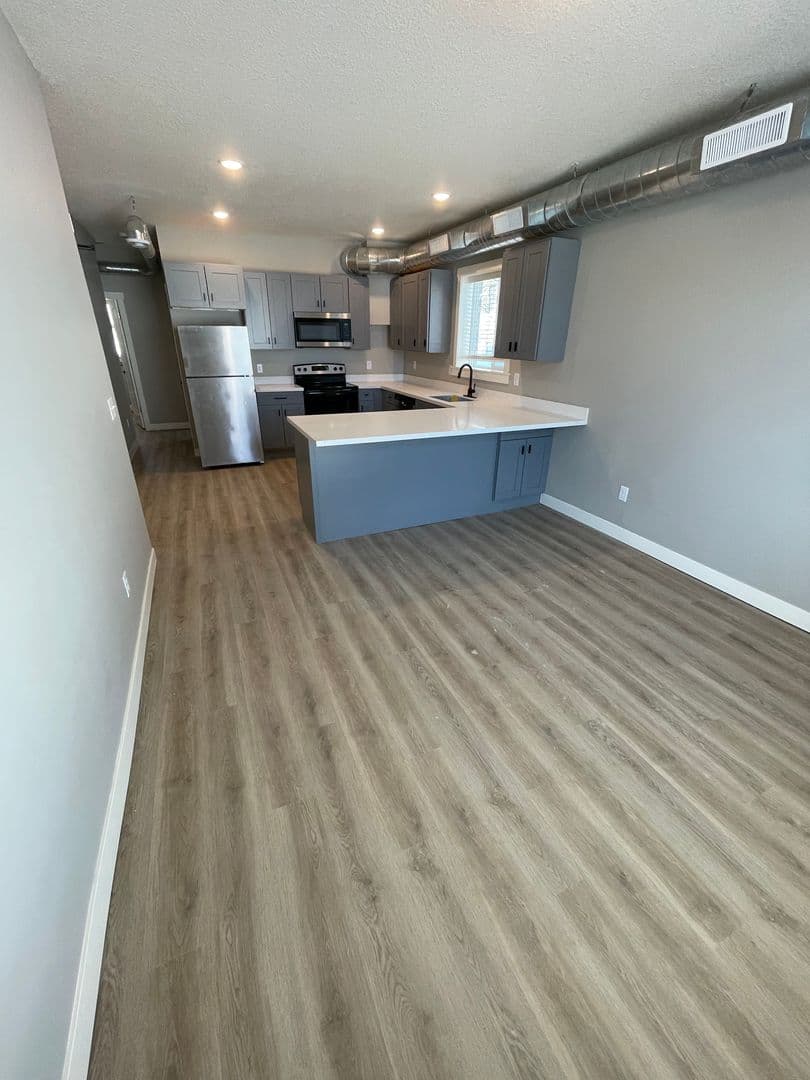 Duluth Apartment: 417-419 N 2nd Ave E