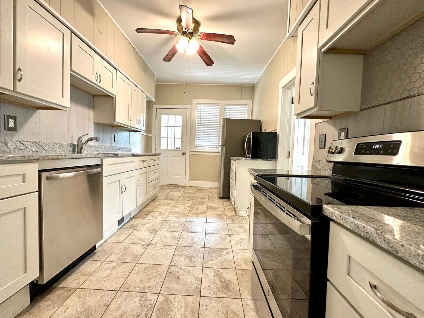 Duluth Apartment: 622 E 8th St