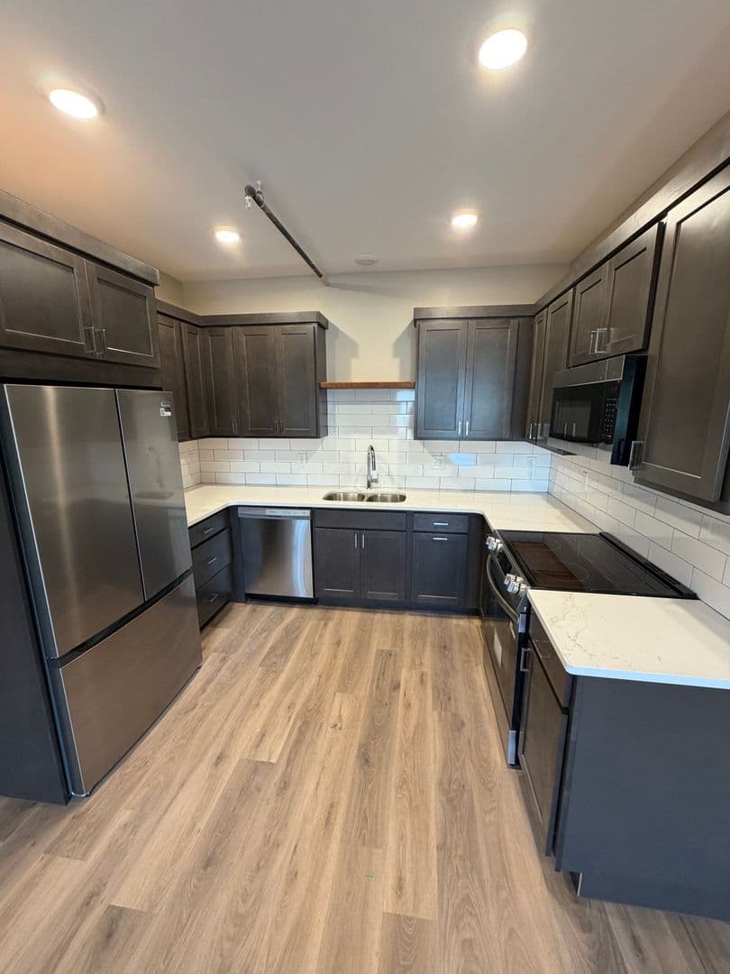 Duluth Apartment: 4898 Stavanger Rd
