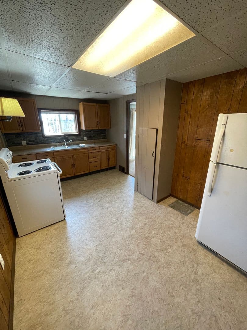 Duluth Apartment: 5886 N Pike Lake Rd