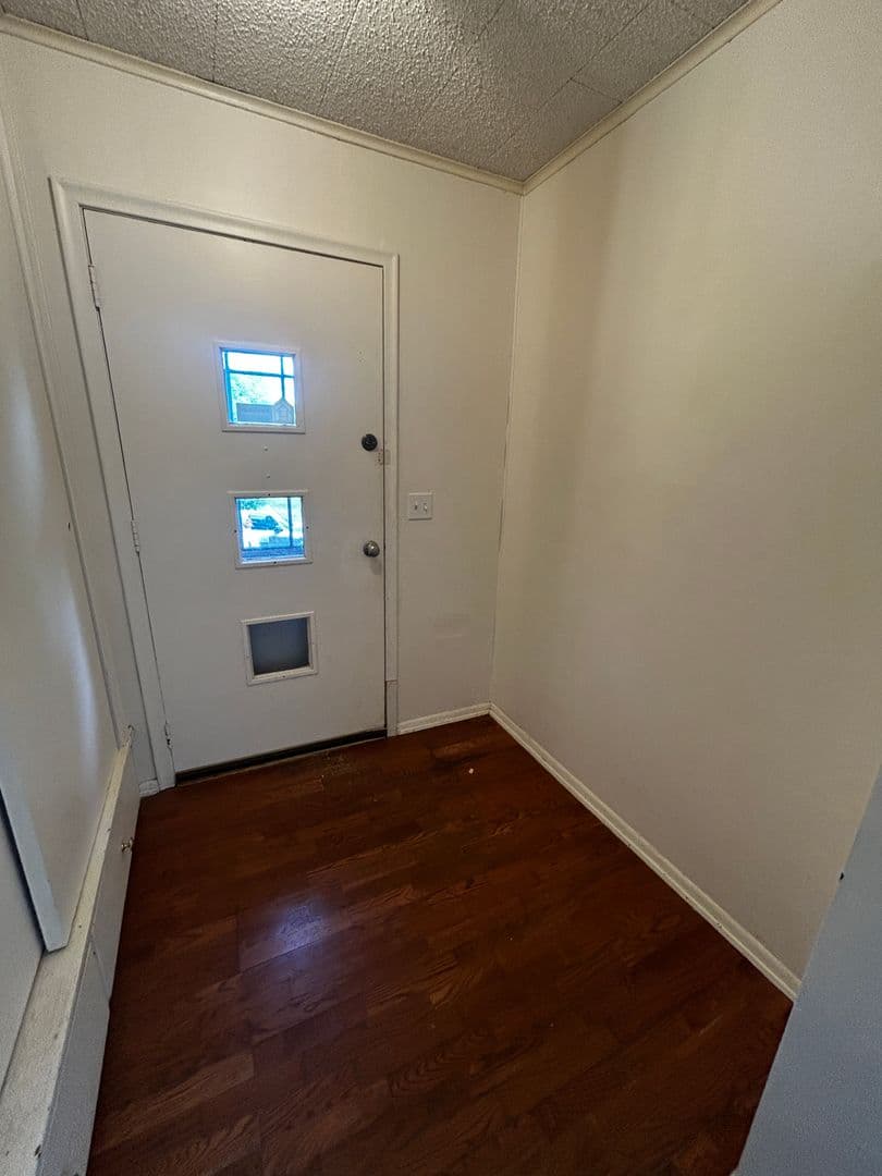 Duluth Apartment: 102 - 104 Morley Pkwy