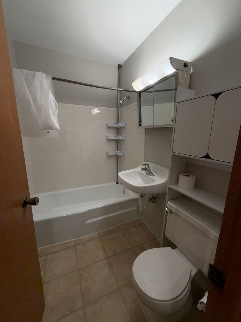 Duluth Apartment: 1501 E 1st St