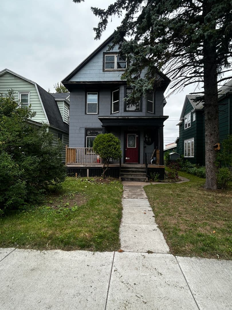 Superior Apartment: 1209 N 16th St