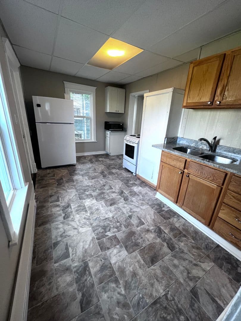 Duluth Apartment: 715 E 6th St