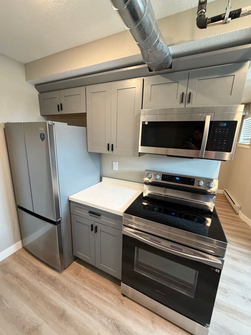 Duluth Apartment: 627 E 4th Street