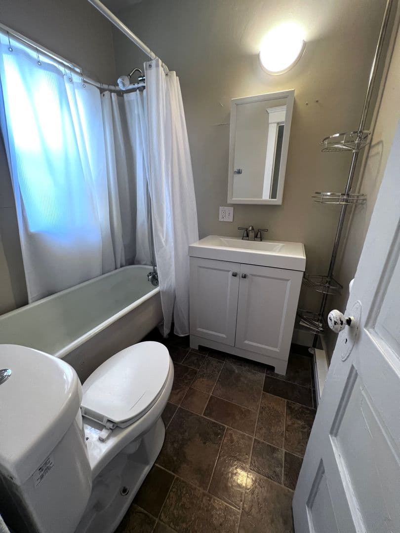 Duluth Apartment: 715 E 6th St