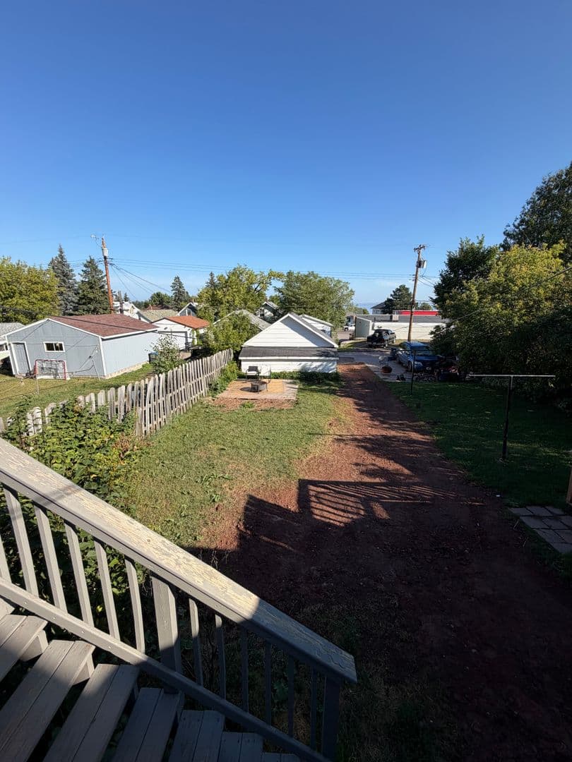 Duluth House: 1310 E 10th St