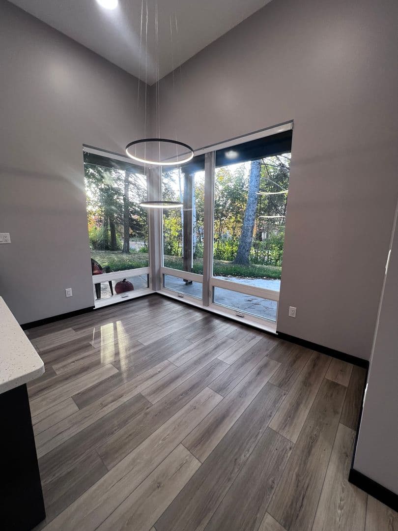 Duluth Apartment: 4005 Robinson Street