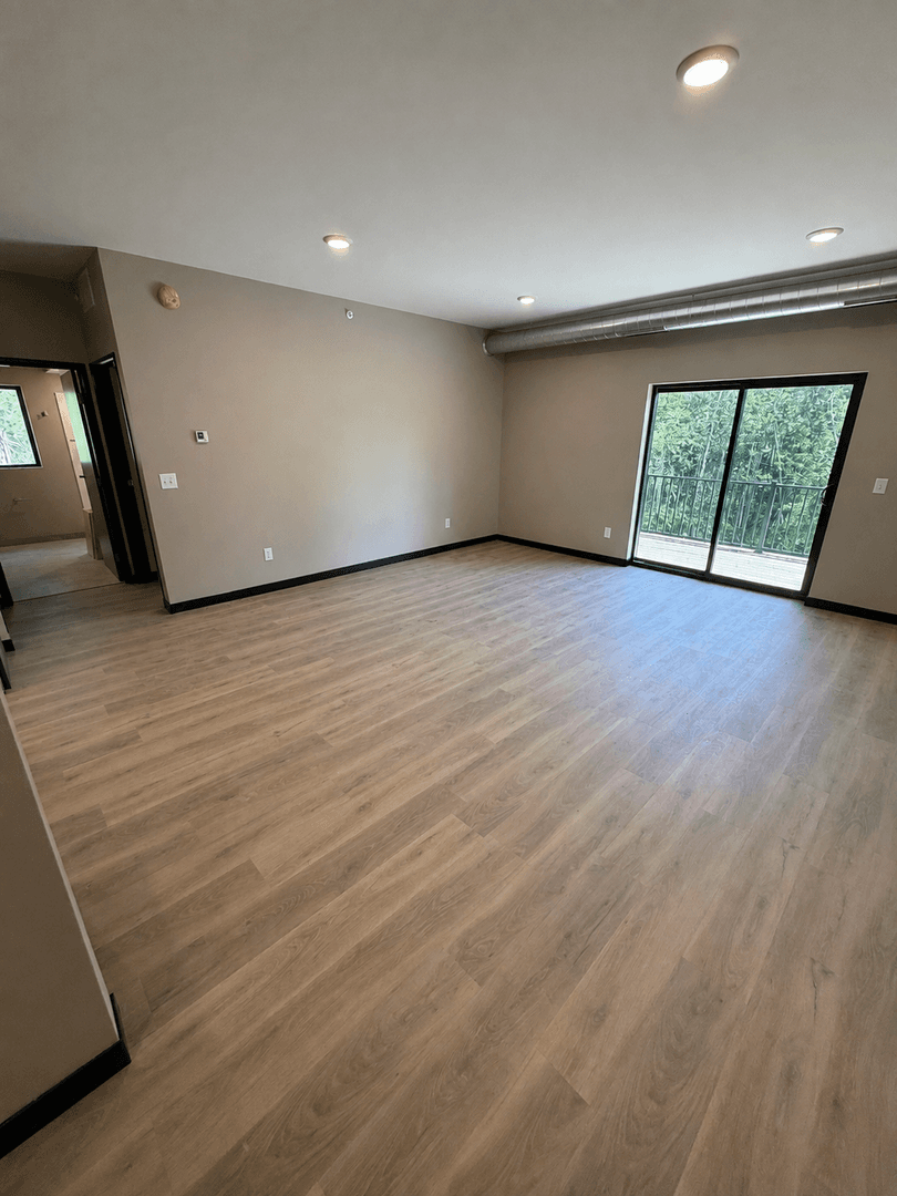 Duluth Apartment: 4898 Stavanger Rd