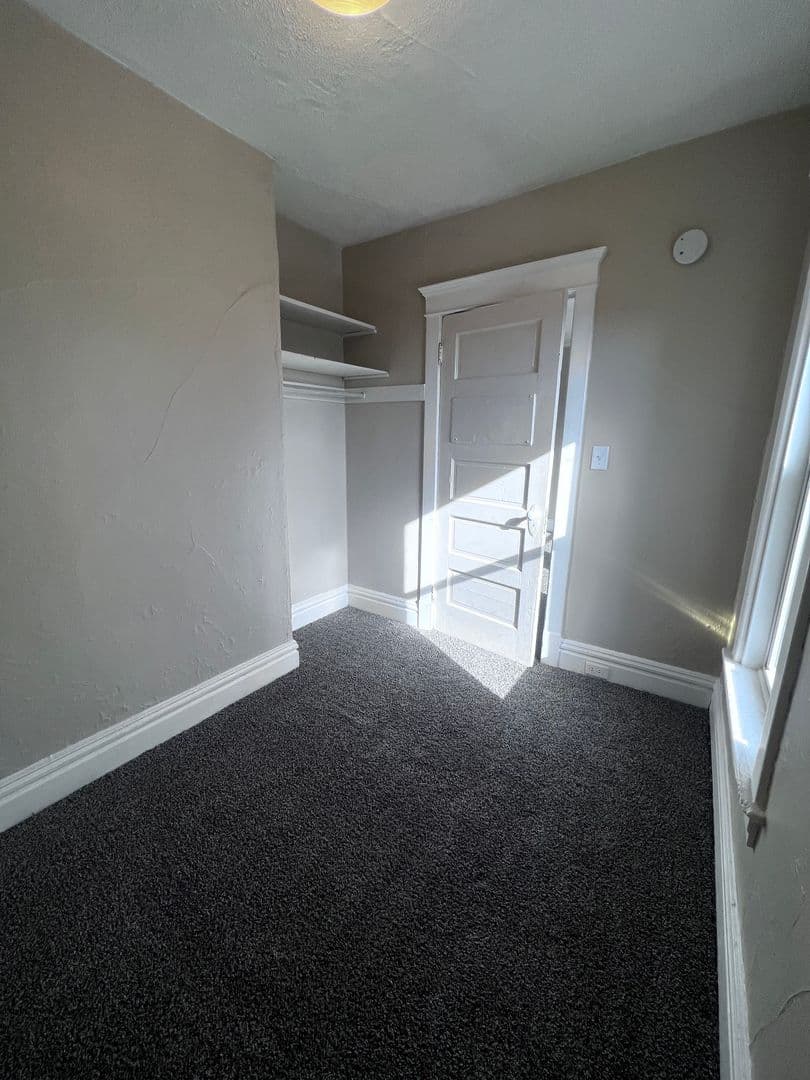 Duluth Apartment: 715 E 6th St