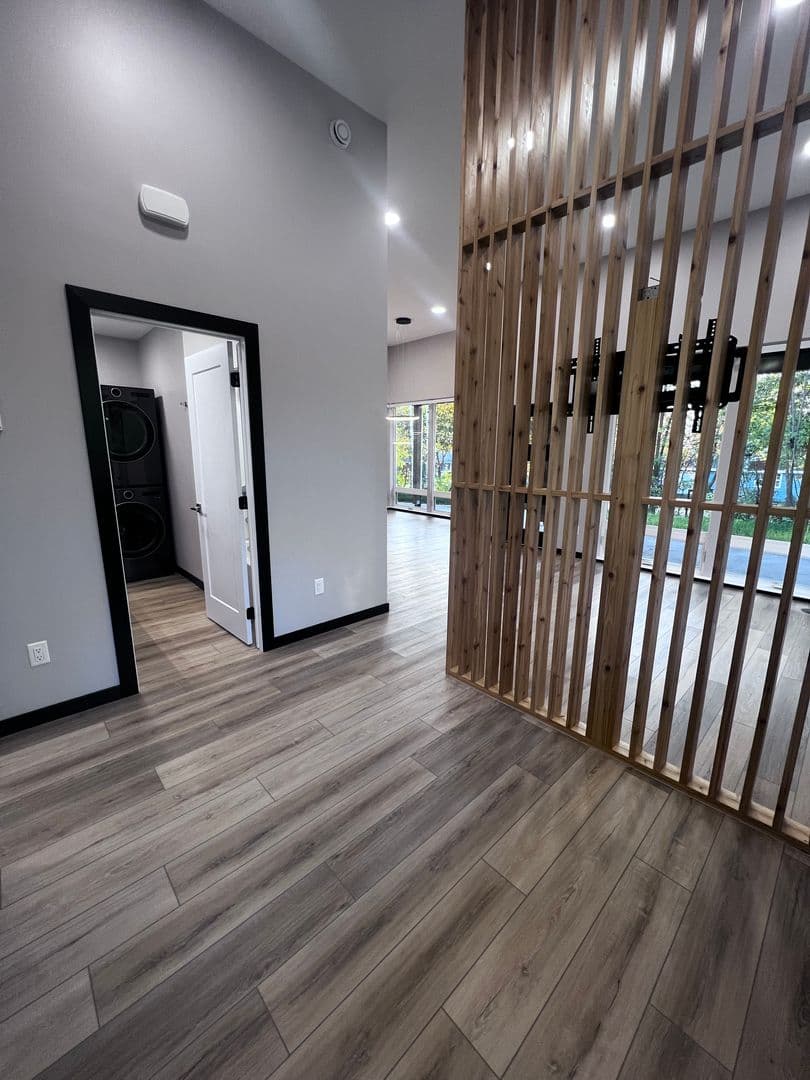 Duluth Apartment: 4005 Robinson Street