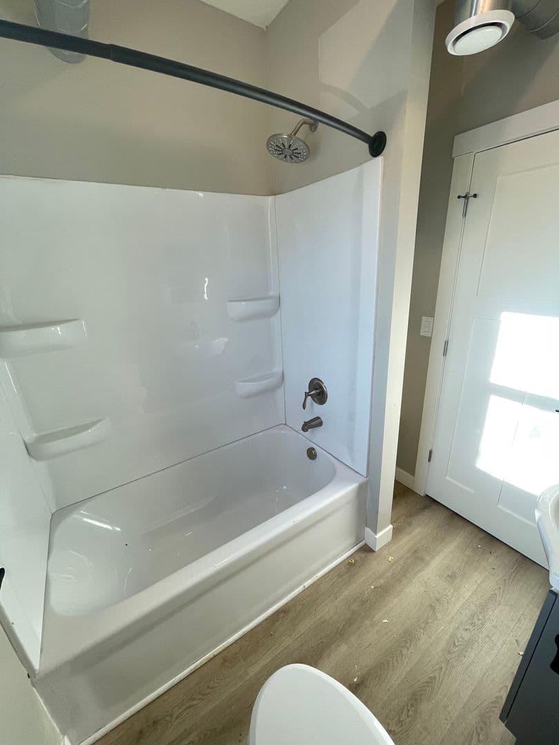 Duluth Apartment: 417-419 N 2nd Ave E