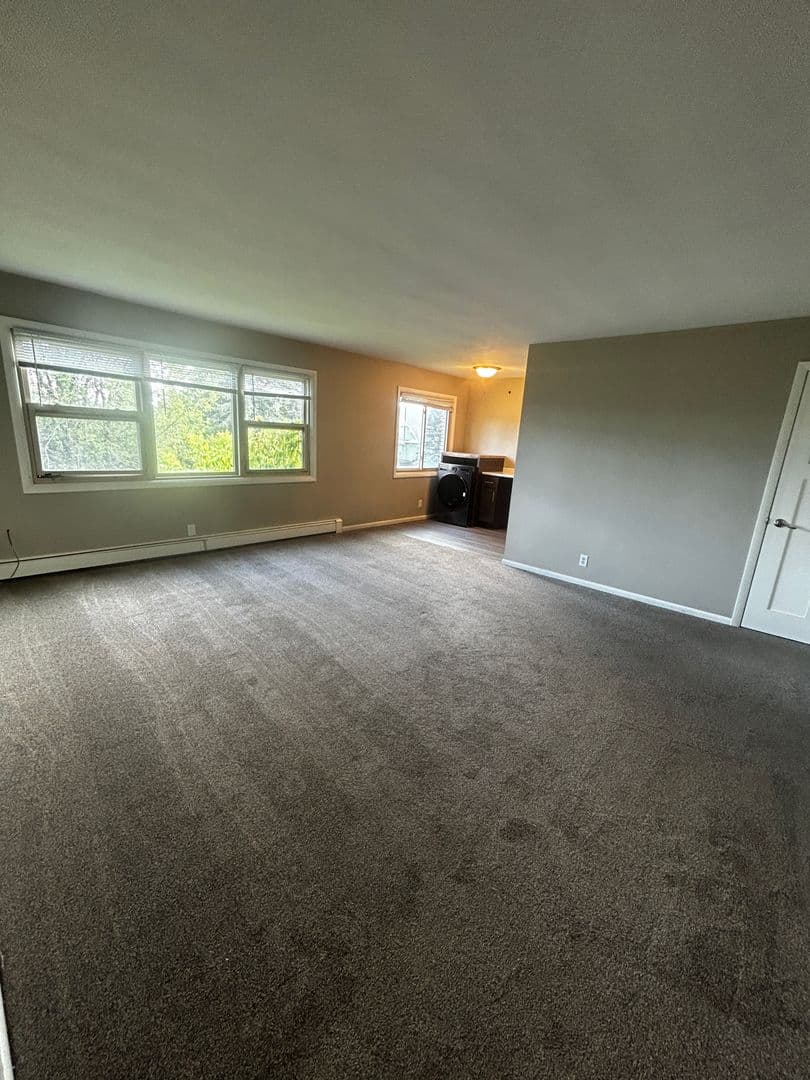 Duluth Apartment: 1807 E 3rd St